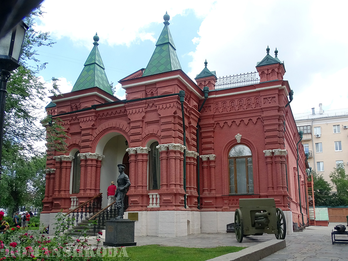 Полуколонны дома Репниковой — Царицын.рф